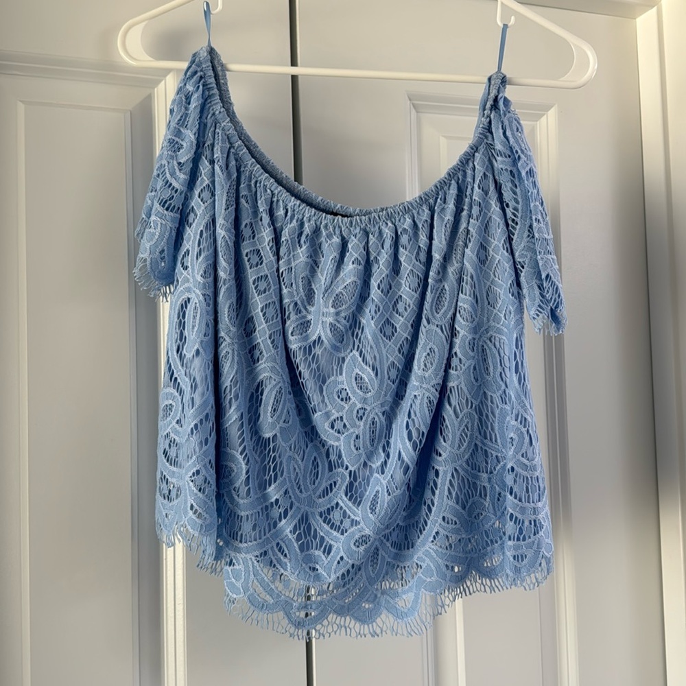Lace off the shoulder
